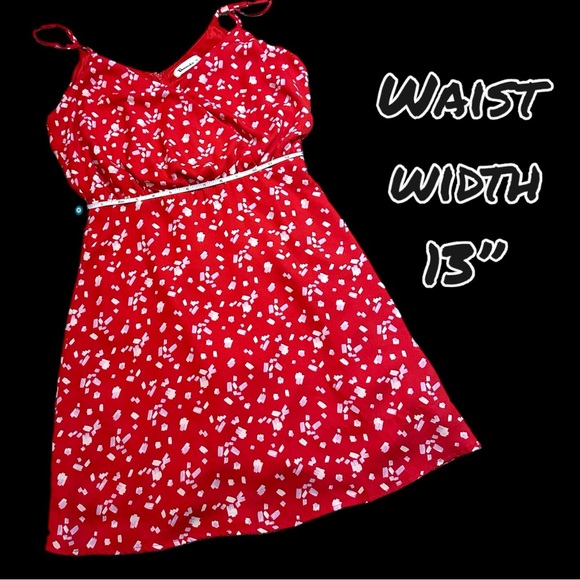 EUC Vernacular Red and White Abstract Dot Cross Front Mini Dress. Size Small💃 - Picture 7 of 13
